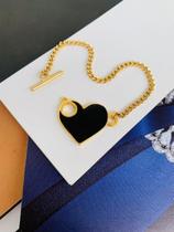 Pulseira Semi Joia com fecho frontal coração esmaltado Preto