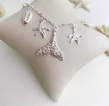Pulseira sumer na cor prata em bijoteria