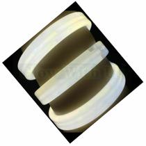 Pulseiras Glow WithUs 25 brancas 22,86 cm de largura tripla +25 conectores Pulseiras Glow WithUs 25 brancas 22,86 cm de largura tripla +25 conectores