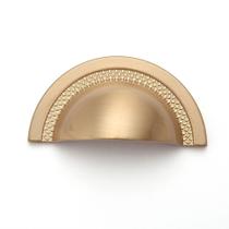 Puxador Concha Shell 64mm Gold Escovado Zen Design Puxador Concha Shell 64mm Gold Escovado Zen Design