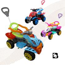 Quadriciclo Carrinho de Passeio Com Pedal Andador Infantil Com Empurrador Jipe Totoka Bebê Criança