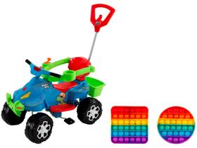 Quadriciclo Infantil Passeio a Pedal Bandeirante - Azul + Brinquedo Antiestresse Pop Fidget 2 Peças