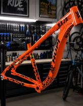 Quadro 26 Hupi Naja V9 Wheeling Jump Gancheira Horizontal Cor:Laranja