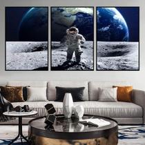 Quadro 3 peças decoração astronauta surreal lua terra - Ana Decor