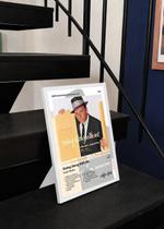 Quadro A3 Frank Sinatra SwingA C/ Vidro e Moldura Branca Tam:A3 Quadro A3 Frank Sinatra SwingA C/ Vidro e Moldura Branca Tam:A3