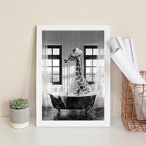 Quadro Banheiro Girafa Tomando Banho 24X18Cm - Com Vidro