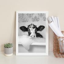 Quadro Banheiro Vaquinha Tomando Banho 45X34Cm - Com Vidro