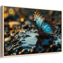 Quadro Borboleta Dourada Brilhando Nas Águas Mágicas