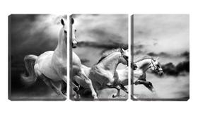 Quadro canvas 68x126 três cavalos brancos no campo - Crie Life