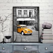 Quadro Cidade Com Carro Amarelo Moldura Branca 33X24Cm