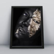 Quadro com moldura rosto mulher negra faces Quadro com moldura rosto mulher negra faces