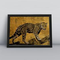 Quadro com molduraonça pintada dourada