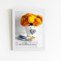 Quadro Crisântemo Laranja Vaso Flor Moldura Branca 60x40cm