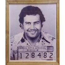 Quadro de Madeira com Moldura de Madeira Carcel Otto Judicial Medellin Prisioneiro 128482/Pablo Escobar Quadro de Madeira com Moldura de Madeira Carcel Otto Judicial Medellin Prisioneiro 128482/Pablo Escobar