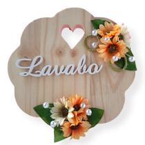 Quadro de Madeira de Pinus 18 cm com Flores Lavabo
