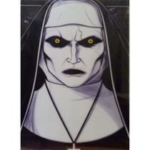 Quadro de Madeira Médio (42cmX30cm) A Freira/Terror/Cinema