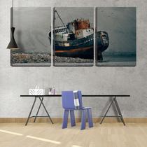 Quadro Decorativo 30x66 barco velho encalhado na praia