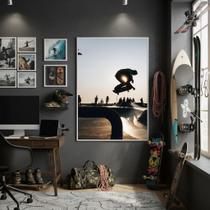 Quadro Decorativo Andando De Skate-70x50cm Mold Preta