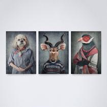 Quadro Decorativo animais com roupas de frio humanas 30x20cm