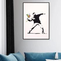 Quadro Decorativo Bansky - Love Is In The Air - 70x50cm Quadro Decorativo Bansky - Love Is In The Air - 70x50cm