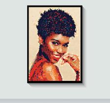 Quadro Decorativo Beleza da Mulher Negra em Mosaico com Moldura e Acetato Tamanho A3