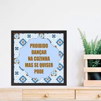 Quadro Decorativo Dançar Na Cozinha- 33x33cm - com vidro Quadro Decorativo Dançar Na Cozinha- 33x33cm - com vidro