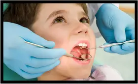 Quadro Decorativo Dentista Dentes Tratamento Odontológico Consultórios Salas Com Moldura RC026