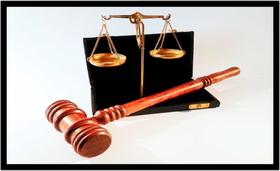 Quadro Decorativo Direito Advogados Martelo Balança Lei Escritórios Quartos Salas Com Moldura RC030