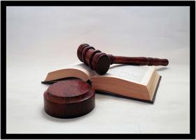 Quadro Decorativo Direito Advogados Martelo Da Justiça Sala Escritório Com Moldura RC007 Quadro Decorativo Direito Advogados Martelo Da Justiça Sala Escritório Com Moldura RC007