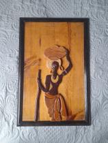 Quadro decorativo em madeira reutilizada africana negra Quadro decorativo em madeira reutilizada africana negra