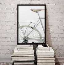 Quadro Decorativo Fotografia Branca Bicicleta 45x34cm - com vidro