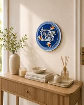 Quadro Decorativo Frase "Aqui Tem Deus Em Cada Detalhe" Inspirador Fé Lar Quadro Decorativo Frase "Aqui Tem Deus Em Cada Detalhe" Inspirador Fé Lar