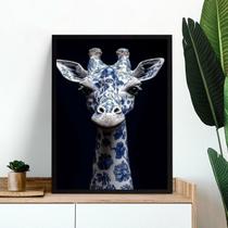 Quadro Decorativo Girafa Estampa Flores Azuis 45x34cm - com vidro