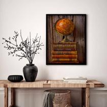 Quadro Decorativo Globo Livros Antigos - 70x50cm