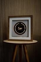 Quadro Decorativo Iluminado LED Versículo Bíblico Amor 33x33 Moldura Dupla Acrílico Dourado