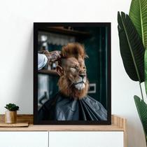 Quadro Decorativo Leão Na Barbearia 45X34Cm - Com Vidro