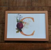 Quadro decorativo letra C