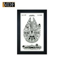 Quadro Decorativo Moldura Pintada Gel Modelo Millennium Falcon 30x20 Mdf Adesivado Quadro Decorativo Moldura Pintada Gel Modelo Millennium Falcon 30x20 Mdf Adesivado