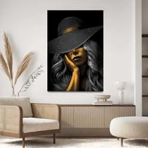 Quadro Decorativo Para Sala Quarto Hall Tela vertical Grande Mulher Studio arte Chapeu Dourado Preto