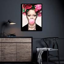 Quadro Decorativo Rihanna Flowers com Moldura Preta