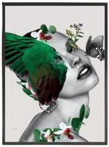 Quadro Decorativo Rosto Mulher Com Asa 33X24 C/Vidro - Preta