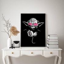 Quadro Dj Yoda - Óculos Rosa 24X18Cm - Com Vidro