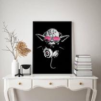 Quadro Dj Yoda - Óculos Rosa 33X24Cm - Com Vidro Quadro Dj Yoda - Óculos Rosa 33X24Cm - Com Vidro