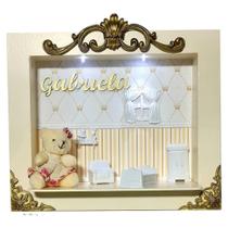 Quadro Enfeite De Porta Maternidade Cenário Led - Creme Dourado ursinha menina