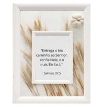 Quadro " Entrega o teu caminho ao Senhor,confia Nele." Quadro " Entrega o teu caminho ao Senhor,confia Nele."