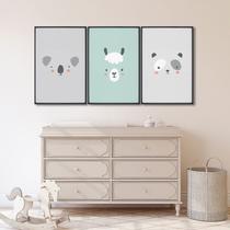 Quadro Infantil Decorativo Rostinhos do Bem Coala Panda Lhama com 3 Telas 60x90cm para Quarto Sala Com Vidro