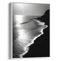 Quadro Mar Preto e Branco da Serenidade ao Amanhecer