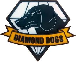 Quadro Metal Gear Solid-diamond Dogs Relevo Decoração 44cm