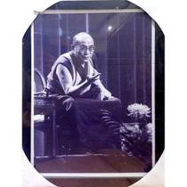 Quadro Moldura Borda Preta Dalai Lama/Foto Preta e Branca