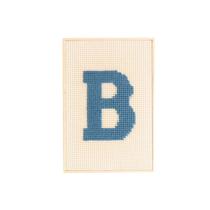 Quadro Monograma B Azul em Tapeçaria